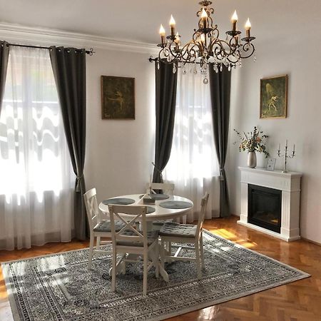 Residence Piata Armelor Sibiu Eksteriør billede