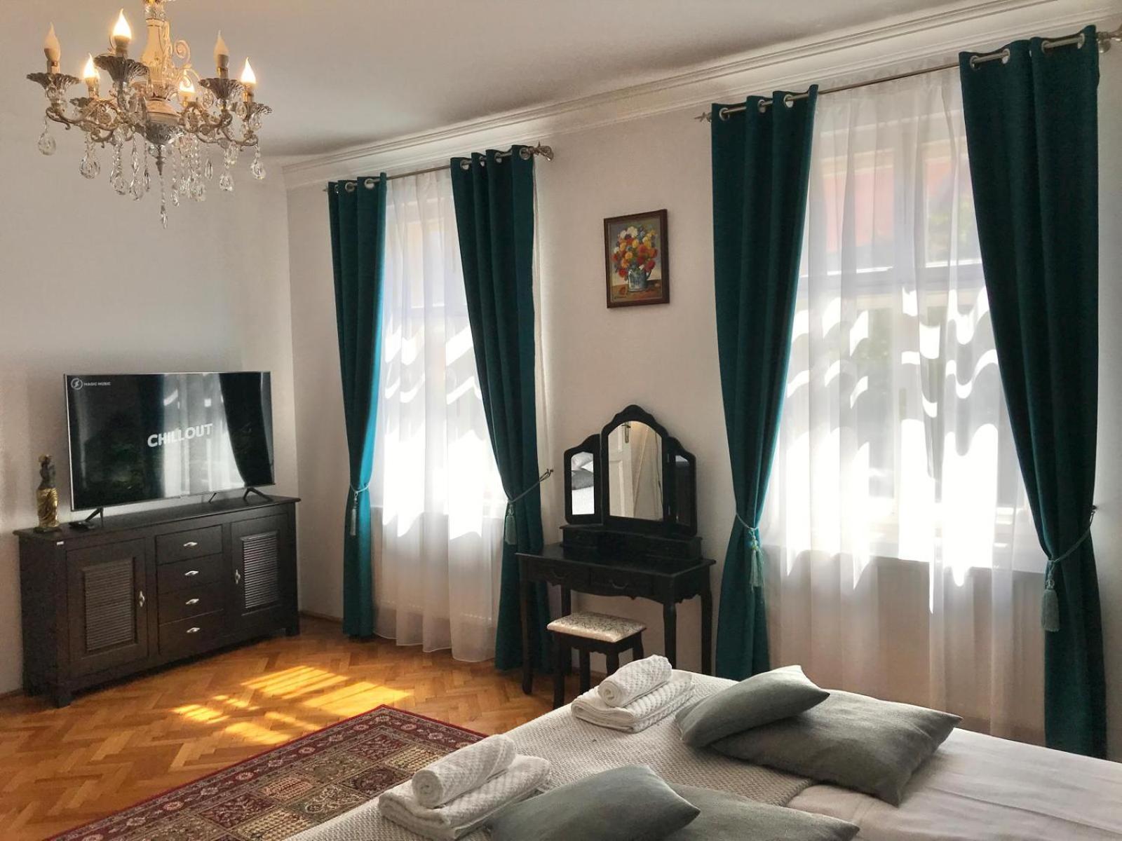 Residence Piata Armelor Sibiu Eksteriør billede