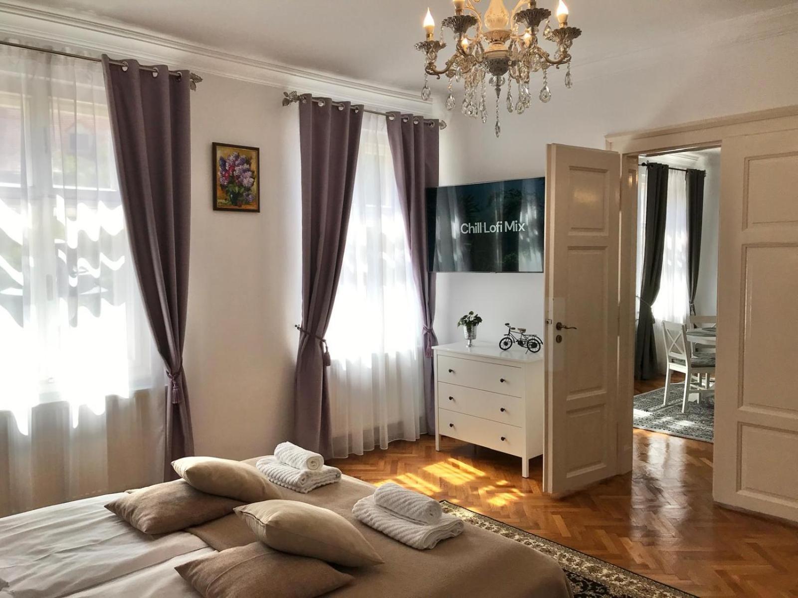 Residence Piata Armelor Sibiu Eksteriør billede