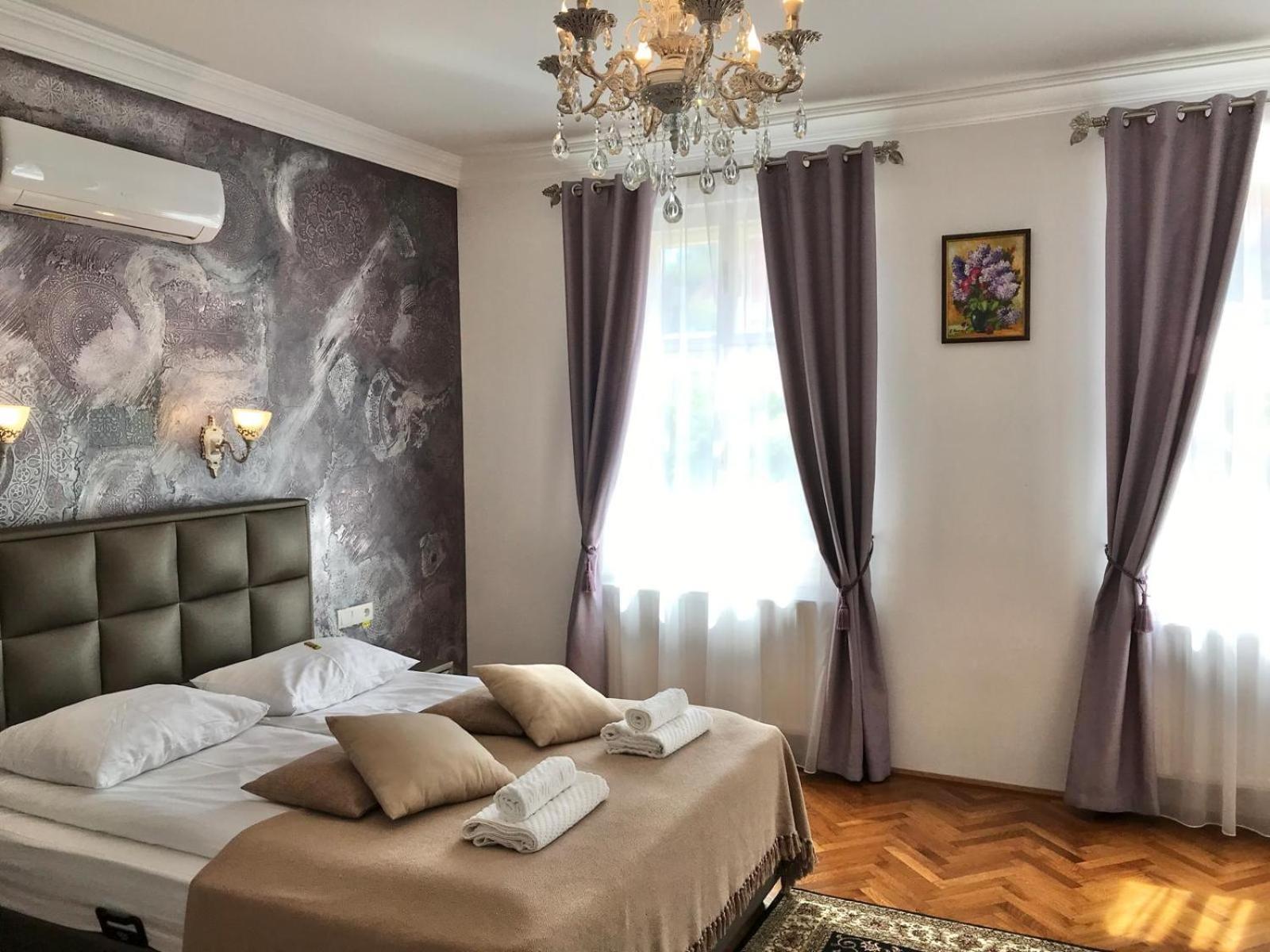 Residence Piata Armelor Sibiu Eksteriør billede