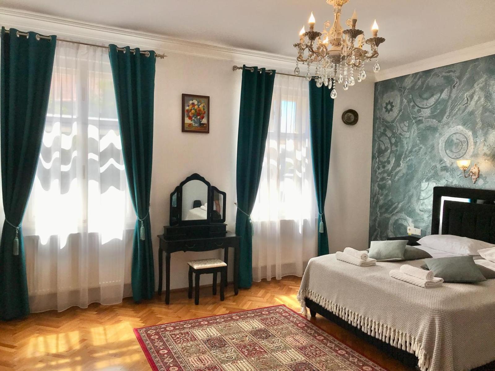 Residence Piata Armelor Sibiu Eksteriør billede